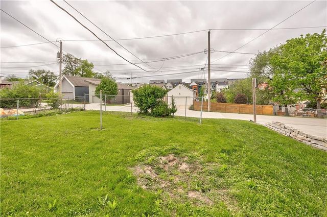 2532 W Paseo Boulevard, Kansas City, MO 64108