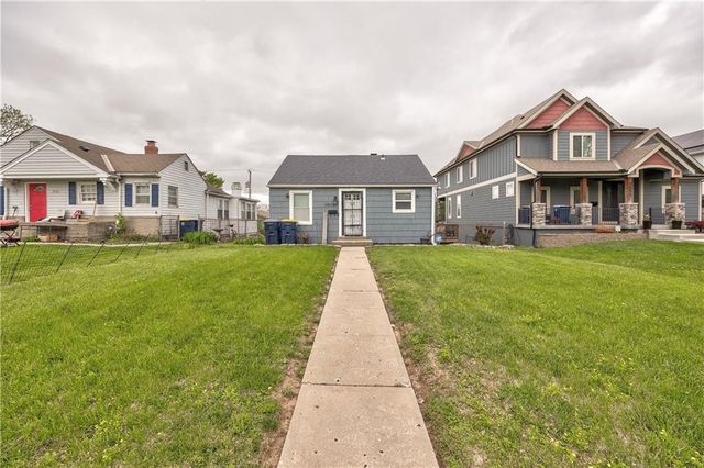 2532 W Paseo Boulevard, Kansas City, MO 64108