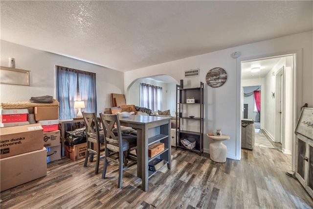 2532 W Paseo Boulevard, Kansas City, MO 64108