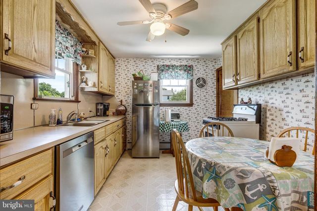 15 BRIGHTEN, Hamilton, NJ 08619