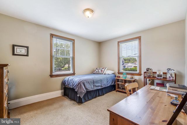 15 BRIGHTEN, Hamilton, NJ 08619