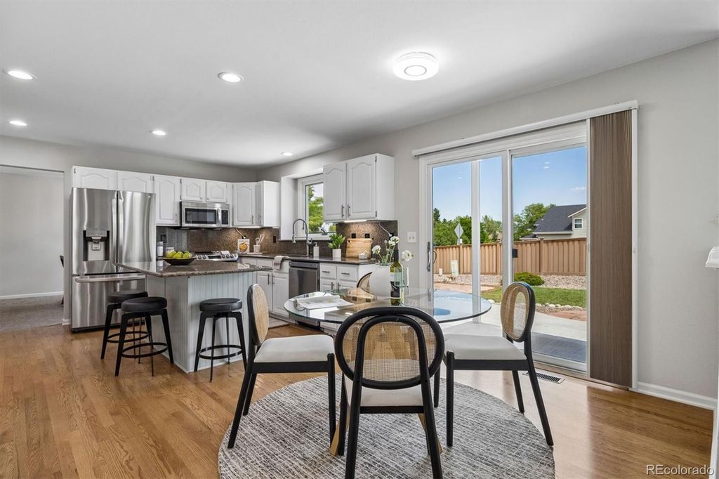 Image 13 of property listing at 2353 Wigan Court, Highlands Ranch, CO 80126