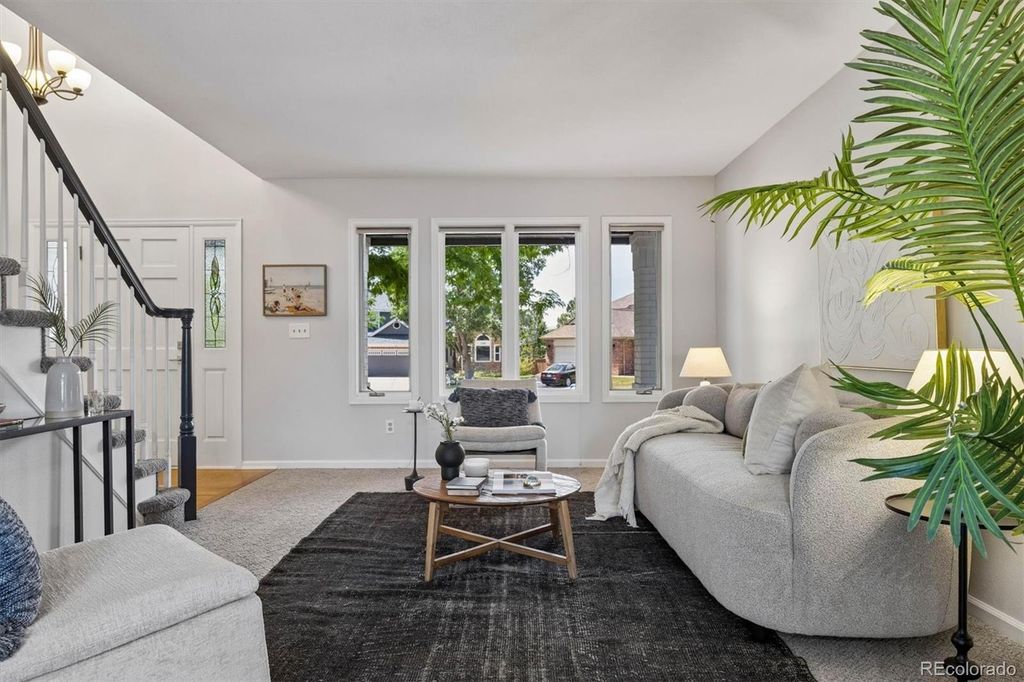 Image 4 of property listing at 2353 Wigan Court, Highlands Ranch, CO 80126