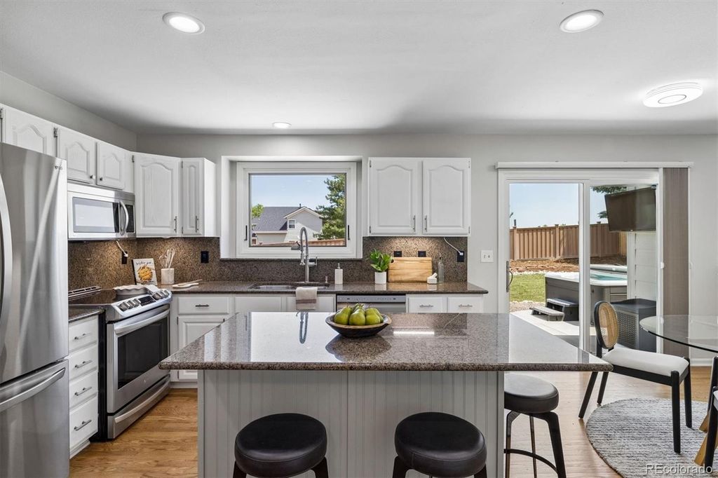 Image 9 of property listing at 2353 Wigan Court, Highlands Ranch, CO 80126