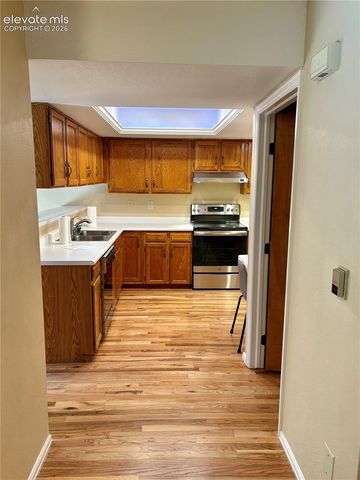 1425 Vondelpark Drive, Colorado Springs, CO 80907