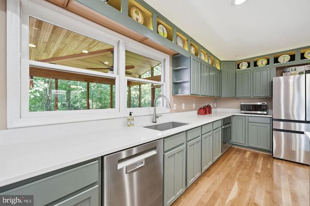 8109 COUNSELOR RD, Manassas, VA 20112