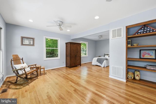 8109 COUNSELOR RD, Manassas, VA 20112
