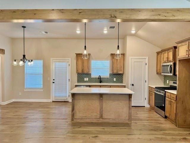 13305 SW 5th Street, Yukon, OK 73099