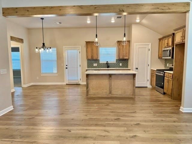 13305 SW 5th Street, Yukon, OK 73099