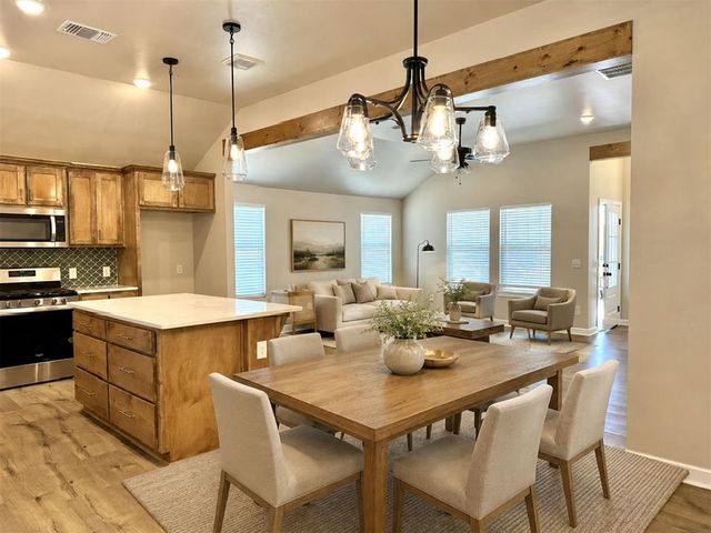 13305 SW 5th Street, Yukon, OK 73099