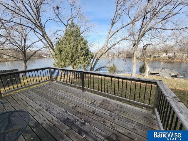 2220 W Laguna Road, Lincoln, NE 68522