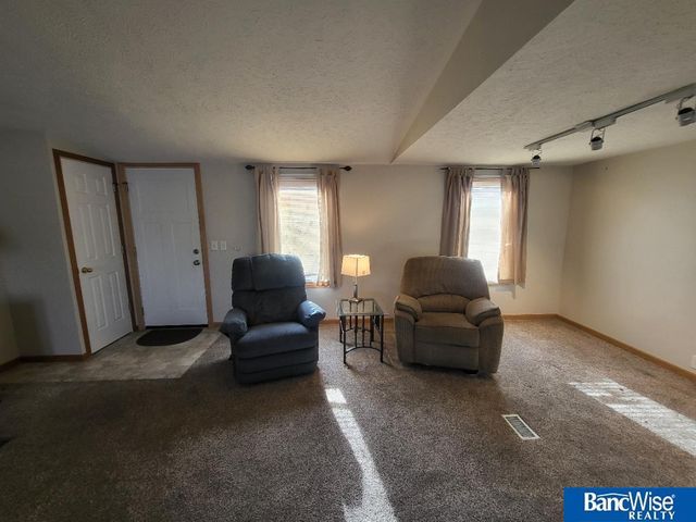 2220 W Laguna Road, Lincoln, NE 68522