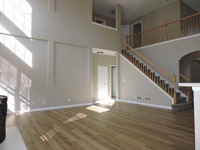 2906 Glenarye Drive, Lindenhurst, IL 60046