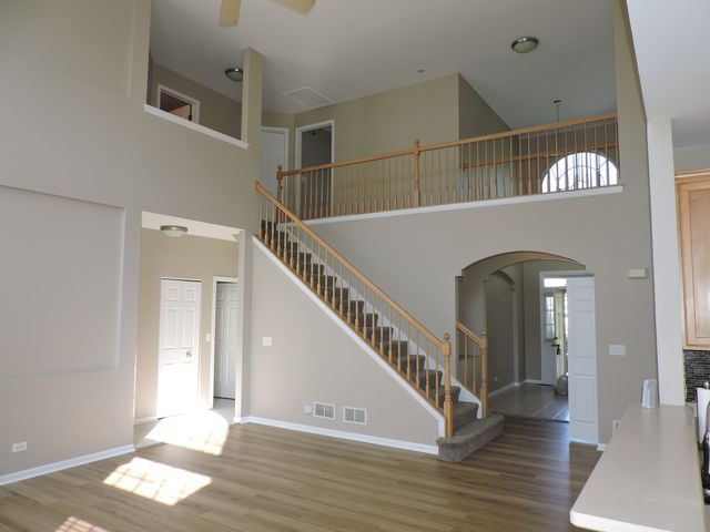 2906 Glenarye Drive, Lindenhurst, IL 60046