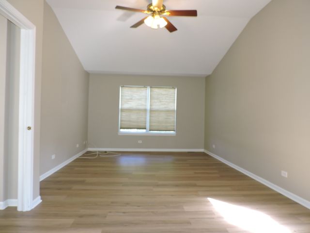 2906 Glenarye Drive, Lindenhurst, IL 60046