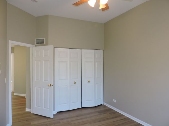 2906 Glenarye Drive, Lindenhurst, IL 60046