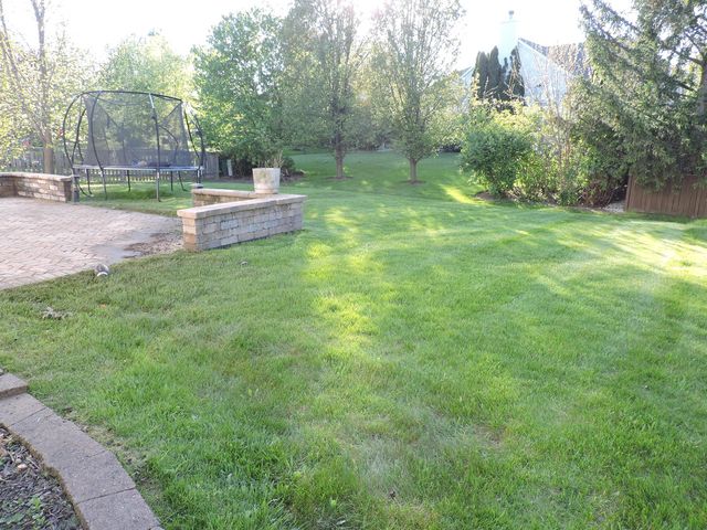 2906 Glenarye Drive, Lindenhurst, IL 60046