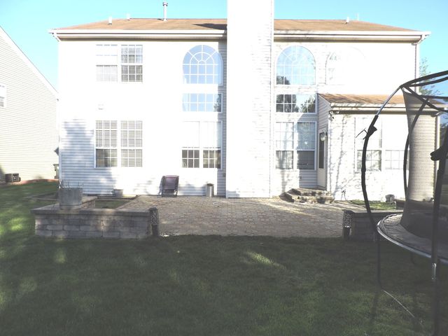 2906 Glenarye Drive, Lindenhurst, IL 60046