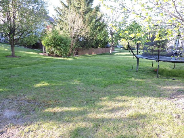 2906 Glenarye Drive, Lindenhurst, IL 60046