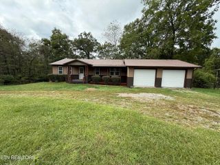822 Allardt Hwy, Jamestown, TN 38556