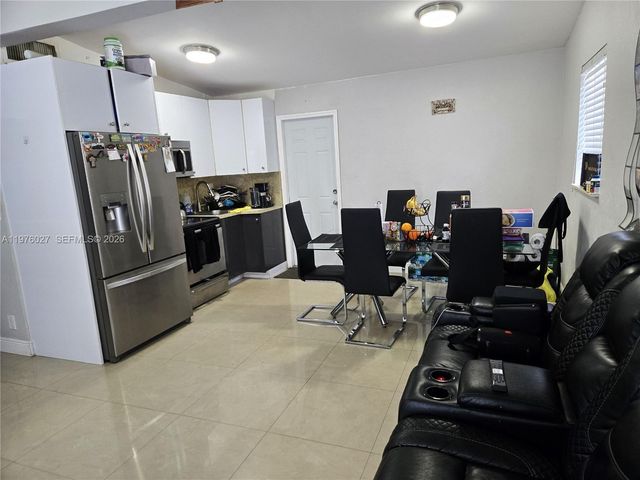 6744 SW 21st St, Miami, FL 33155