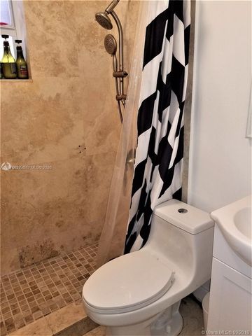 6744 SW 21st St, Miami, FL 33155