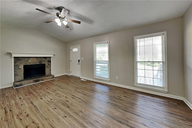39 Fawn Trail, Hiram, GA 30141