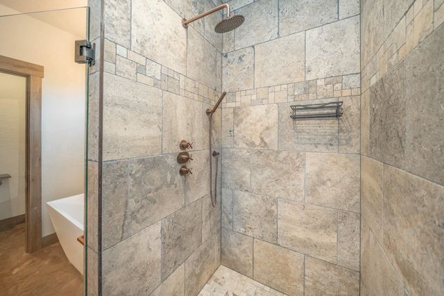 11411 N Nine Mile Rd, Nine Mile Falls, WA 99026