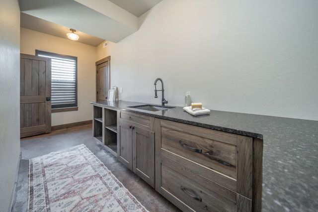 11411 N Nine Mile Rd, Nine Mile Falls, WA 99026