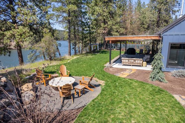 11411 N Nine Mile Rd, Nine Mile Falls, WA 99026