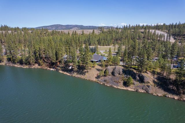11411 N Nine Mile Rd, Nine Mile Falls, WA 99026