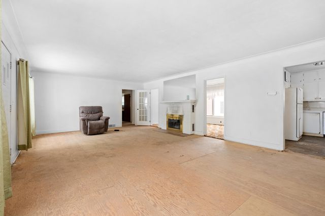 5043 Evans Street, Portage City, MI 49002