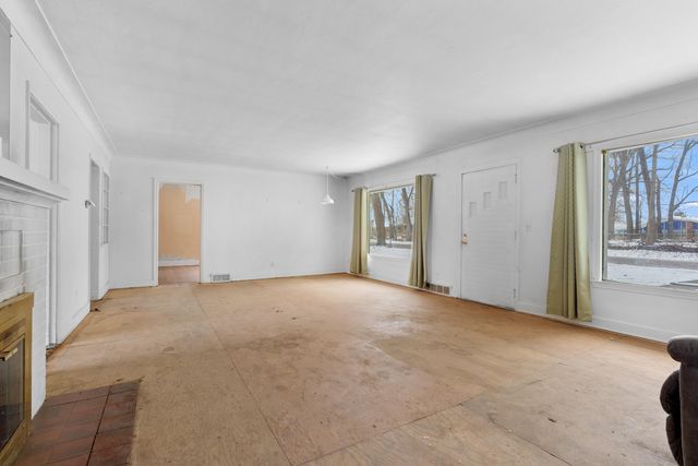 5043 Evans Street, Portage City, MI 49002