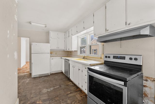 5043 Evans Street, Portage City, MI 49002