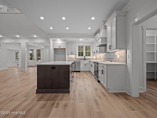 135 Indian Trail, Beaufort, NC 28516