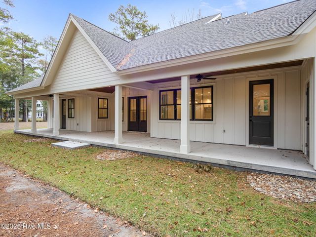 135 Indian Trail, Beaufort, NC 28516