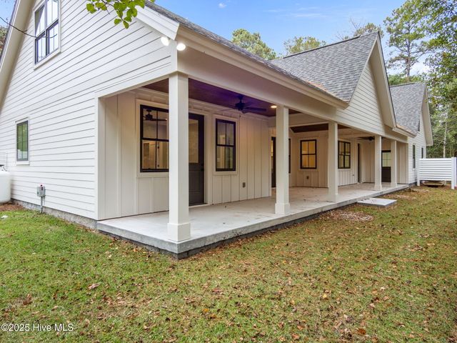 135 Indian Trail, Beaufort, NC 28516