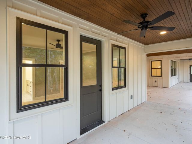 135 Indian Trail, Beaufort, NC 28516