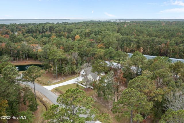 135 Indian Trail, Beaufort, NC 28516