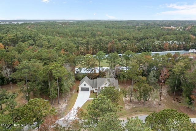 135 Indian Trail, Beaufort, NC 28516