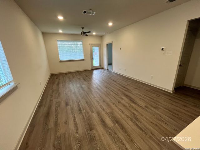 333 WILSHIRE RD, San Marcos, TX 78666