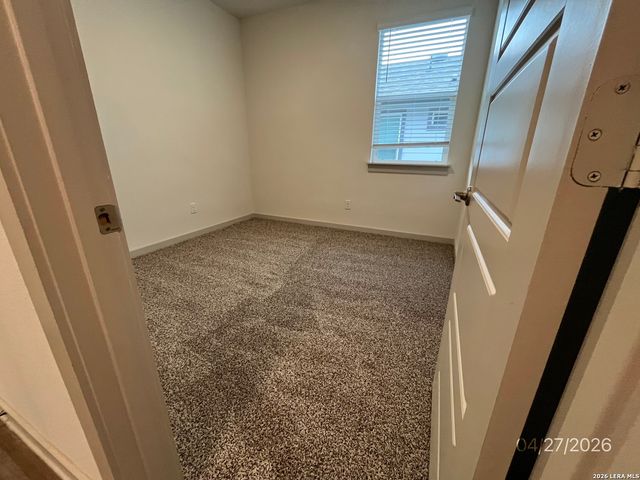 333 WILSHIRE RD, San Marcos, TX 78666
