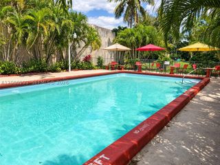 2915 Plunkett St 11D, Hollywood, FL 33020