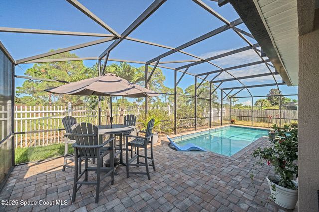 319 Brookcrest Circle, Rockledge, FL 32955