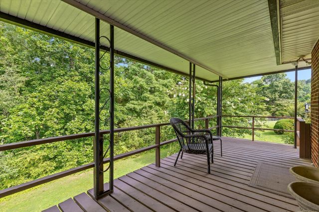 74 Kriswood Drive, Rossville, GA 30741