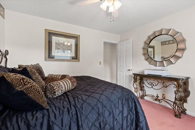 74 Kriswood Drive, Rossville, GA 30741