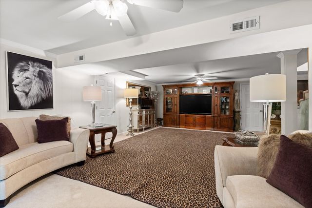 74 Kriswood Drive, Rossville, GA 30741