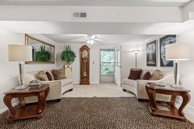 74 Kriswood Drive, Rossville, GA 30741