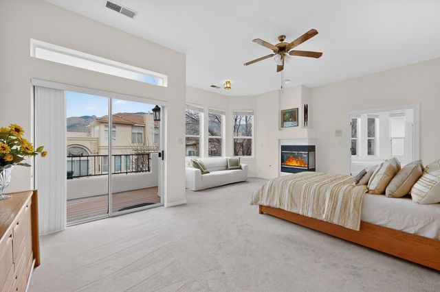 11209 Desert Classic Lane NE, Albuquerque, NM 87111