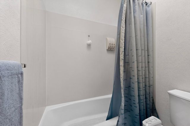 11209 Desert Classic Lane NE, Albuquerque, NM 87111